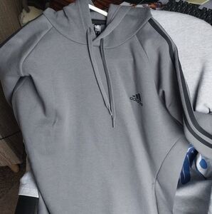 Adidas Gray Sweatshirt Hoodie Athletic Wear Xl NWT